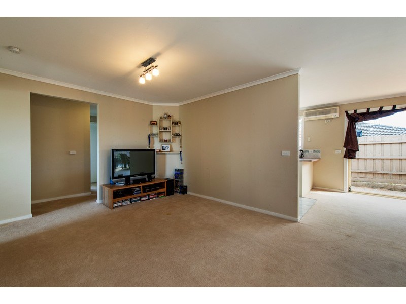 31 Bates Street, Cranbourne West VIC 3977