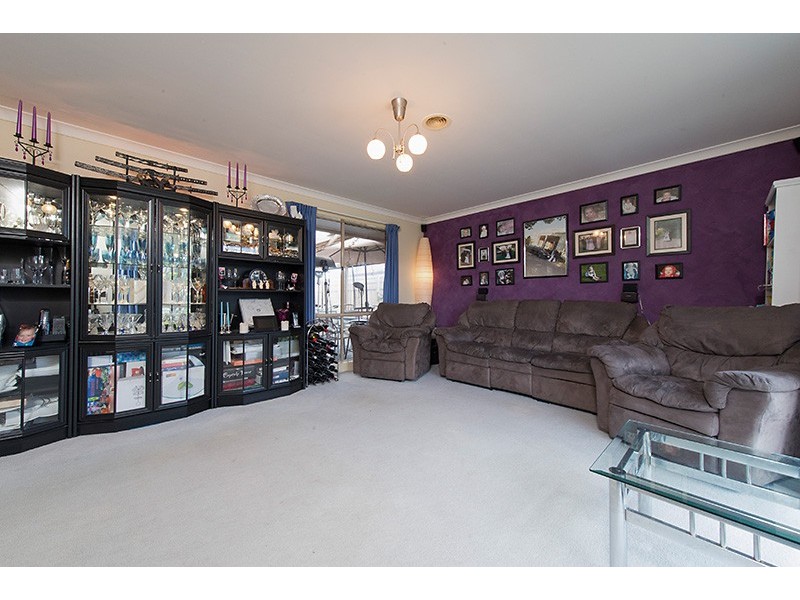 37 Trafalgar Way, Cranbourne East VIC 3977