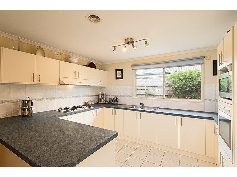 37 Trafalgar Way, Cranbourne East VIC 3977