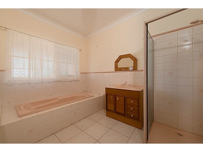 260 Army Road, Pakenham VIC 3810