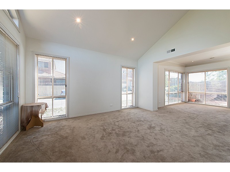 45 Amhurst Drive, Narre Warren South VIC 3805