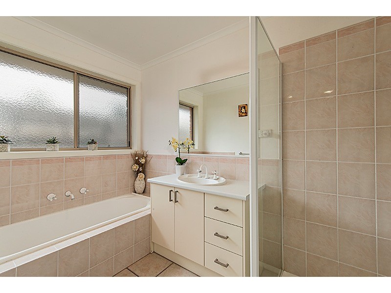 9 Delmare Court, Narre Warren South VIC 3805