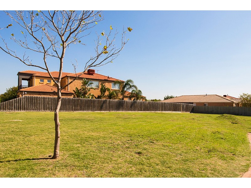 1 Hexham Place, Narre Warren South VIC 3805