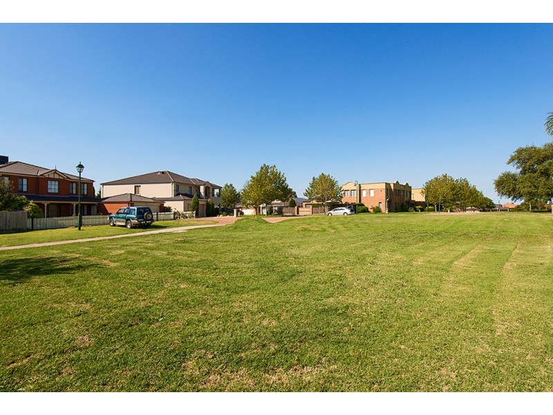 1 Hexham Place, Narre Warren South VIC 3805