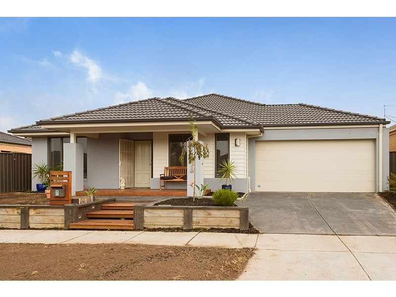 3 Aldous Place, Cranbourne North VIC 3977