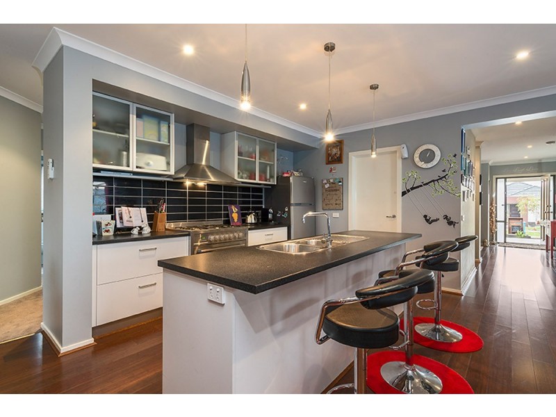 3 Aldous Place, Cranbourne North VIC 3977