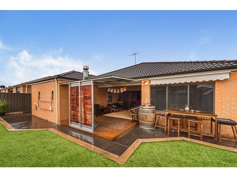 3 Aldous Place, Cranbourne North VIC 3977