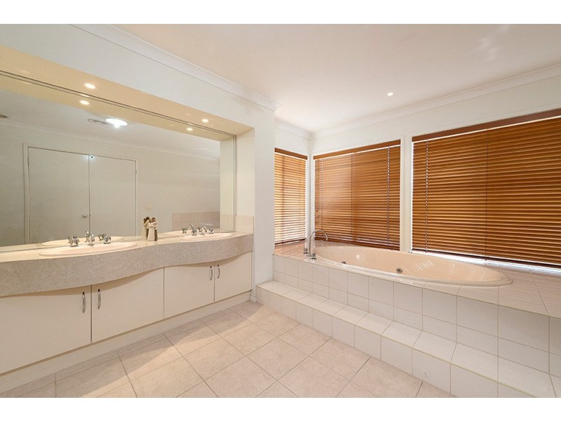 7 Auraria Close, Narre Warren South VIC 3805