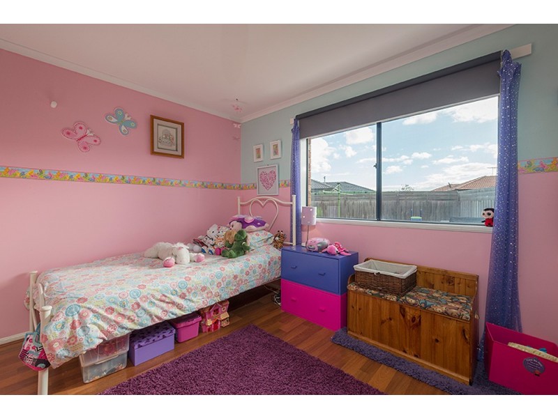 21 Staunton Walk, Cranbourne VIC 3977