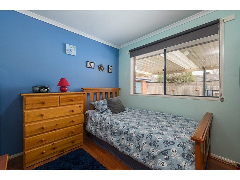 21 Staunton Walk, Cranbourne VIC 3977