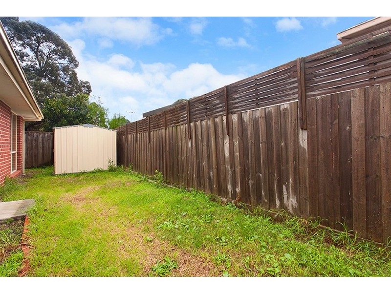 2/21 Evelyne Avenue, Cranbourne VIC 3977