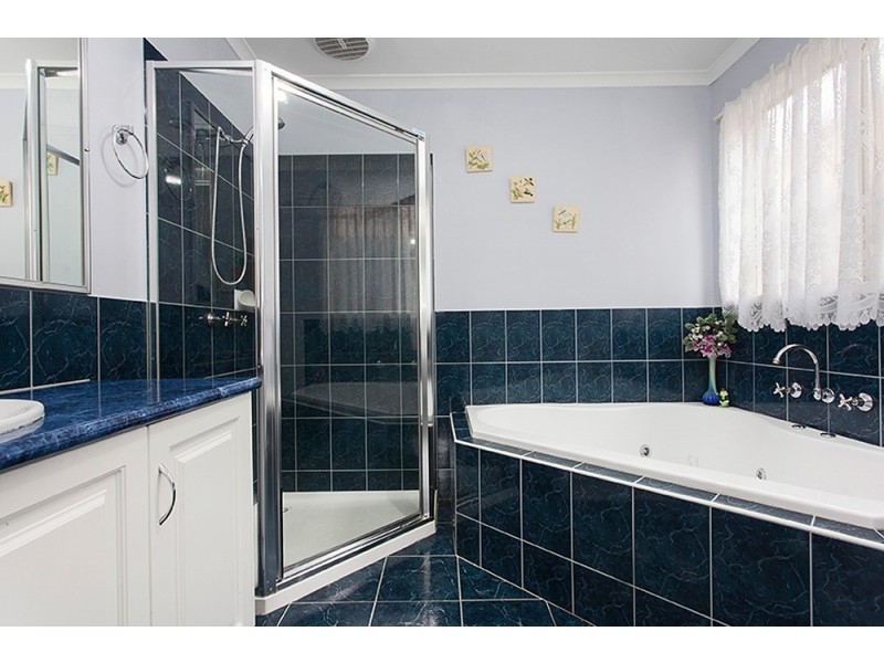 3 Jarvis Close, Narre Warren South VIC 3805