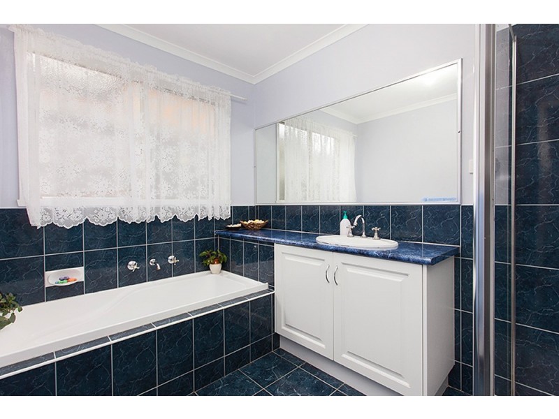 3 Jarvis Close, Narre Warren South VIC 3805