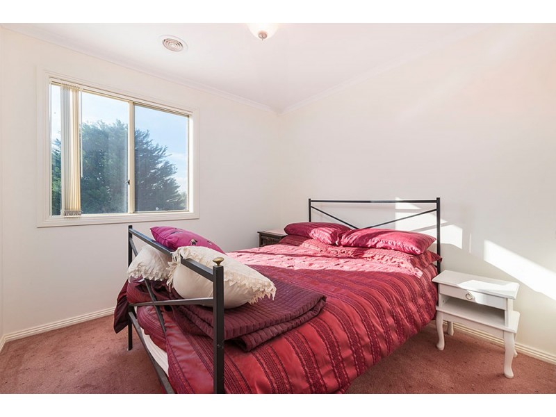 12 Provence Place, Narre Warren South VIC 3805