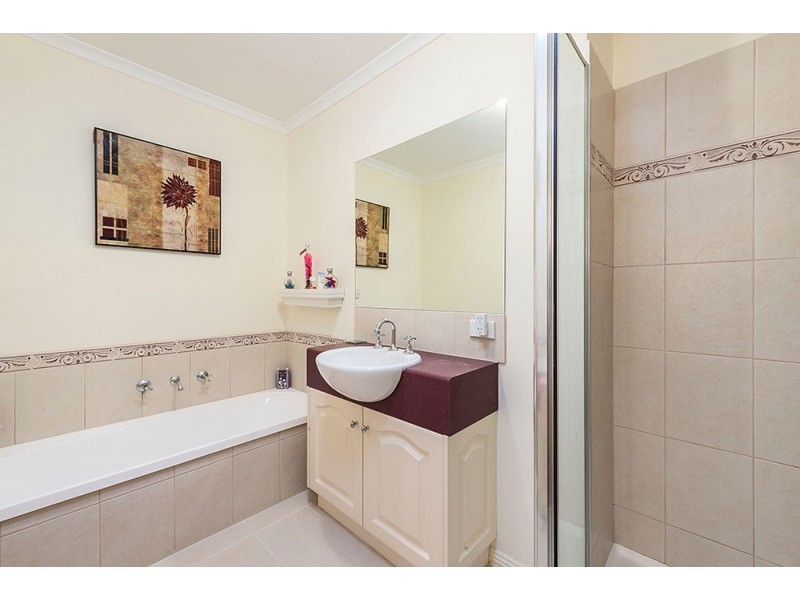 12 Provence Place, Narre Warren South VIC 3805