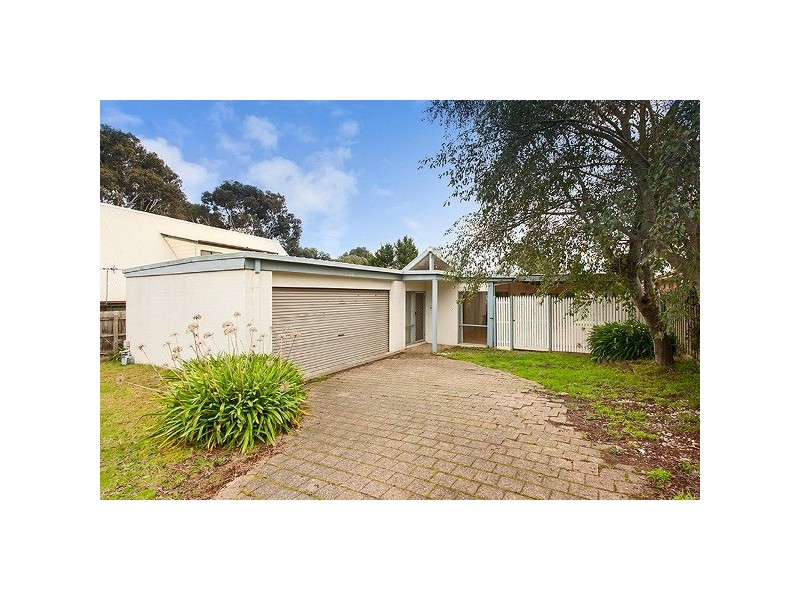 8 Teal Court, Narre Warren South VIC 3805