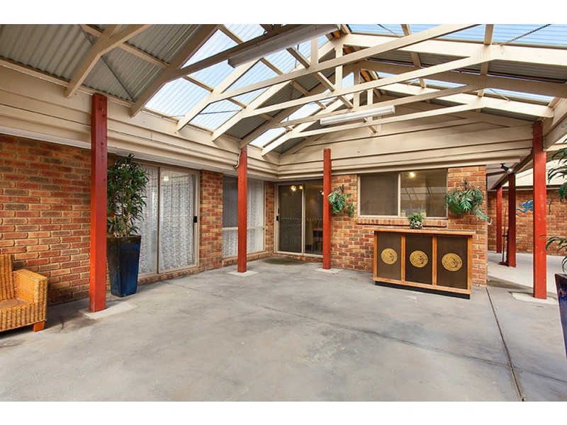 5 Chadbourn Place, Narre Warren South VIC 3805