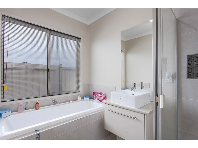 79 Dartmoor Drive, Cranbourne East VIC 3977