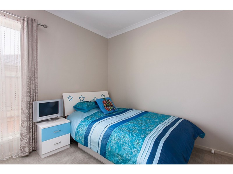 79 Dartmoor Drive, Cranbourne East VIC 3977