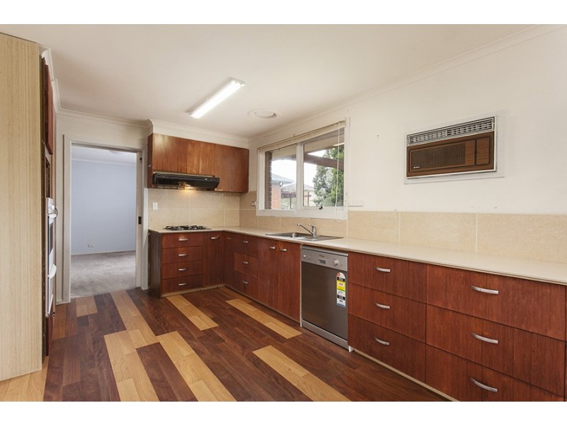 15 Lalor Close, Mulgrave VIC 3170