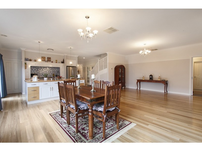 3 Hawkshead Place, Cranbourne North VIC 3977