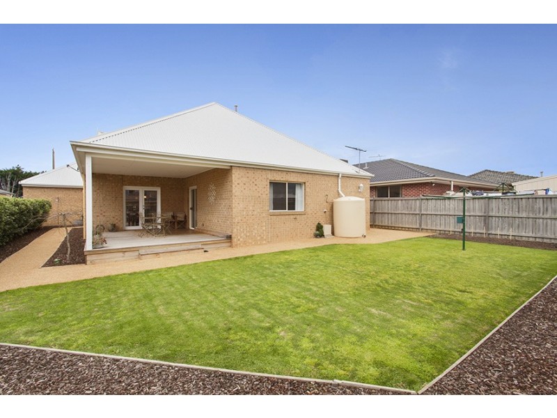 3 Hawkshead Place, Cranbourne North VIC 3977