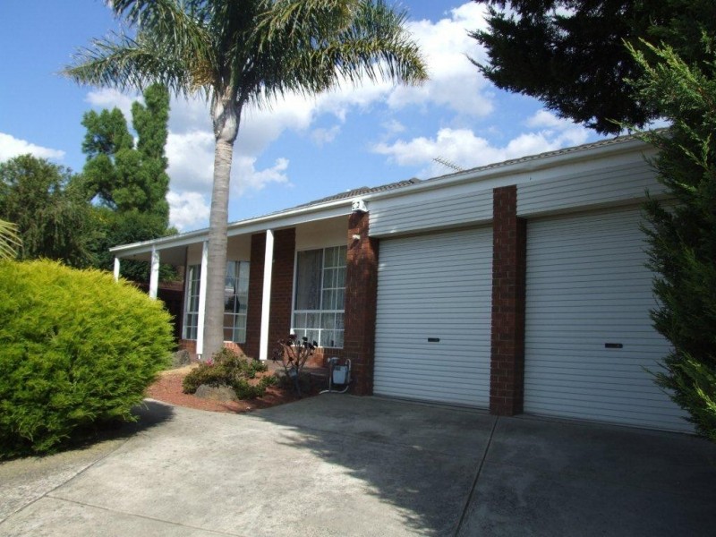 2 Gordonia crescent, Narre Warren VIC 3805