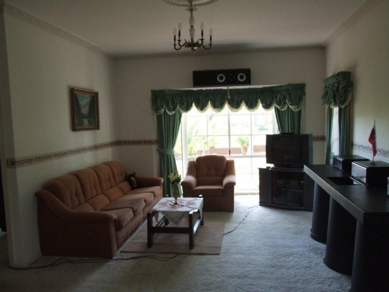 2 Gordonia crescent, Narre Warren VIC 3805