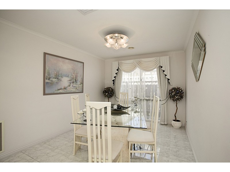 49 Wood Road, Narre Warren South VIC 3805