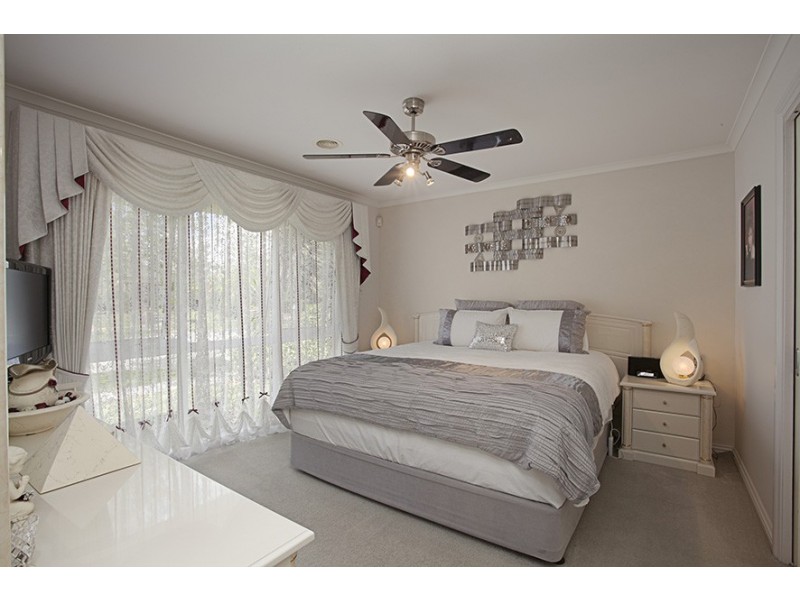 49 Wood Road, Narre Warren South VIC 3805