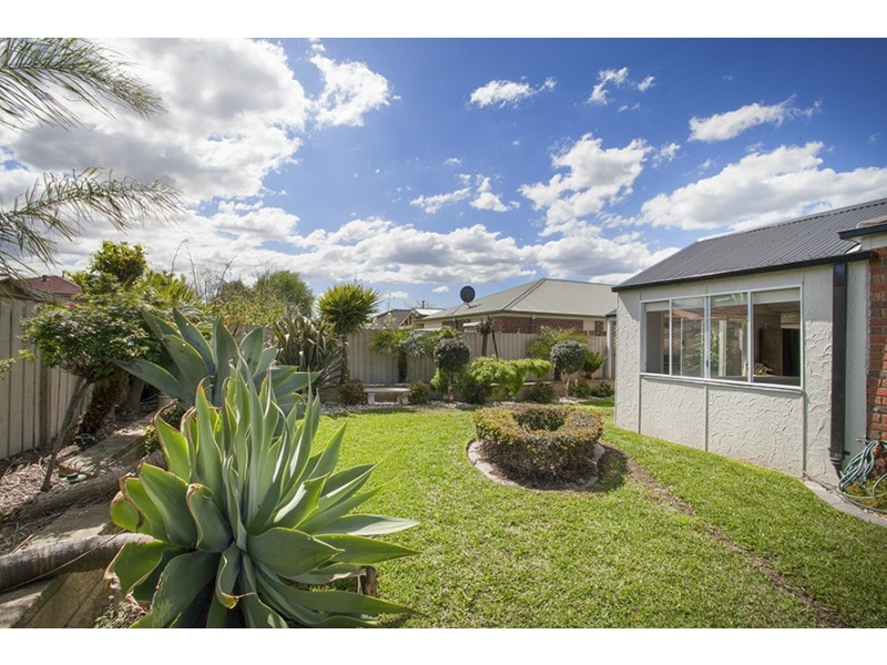 49 Wood Road, Narre Warren South VIC 3805