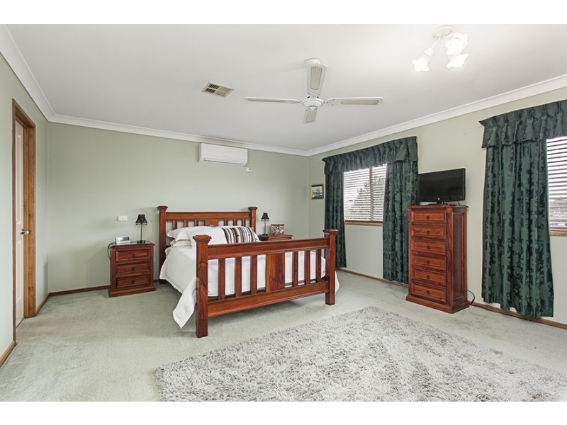 9 Raleigh Drive, Narre Warren South VIC 3805