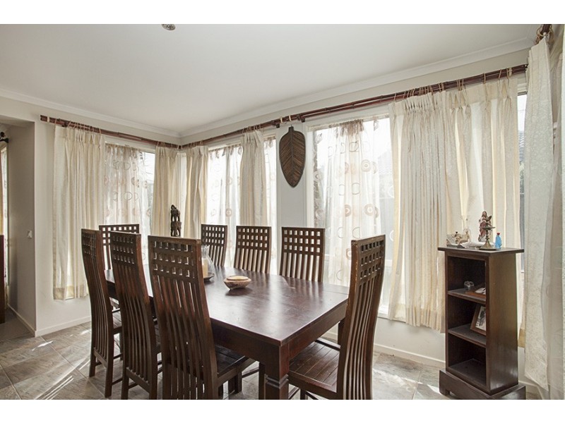 89 Robinswood, Narre Warren South VIC 3805