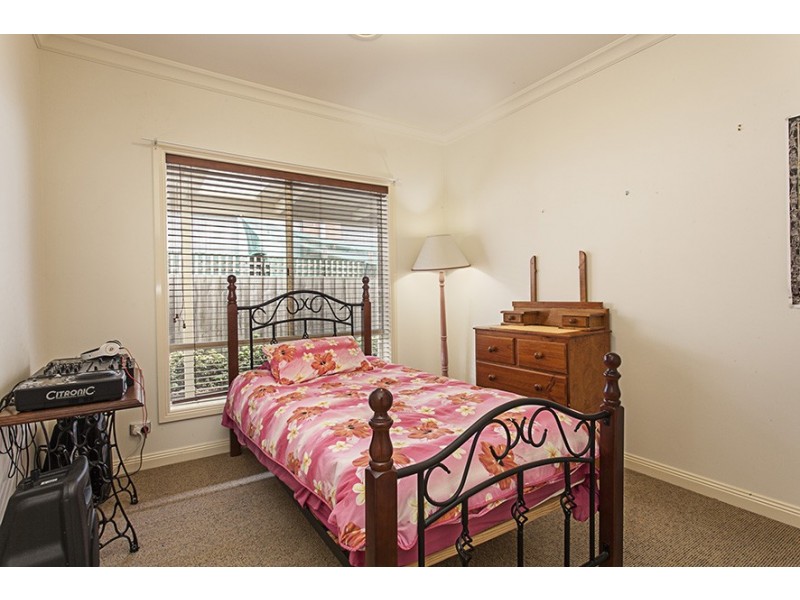 37 Littlecroft Ave, Narre Warren South VIC 3805