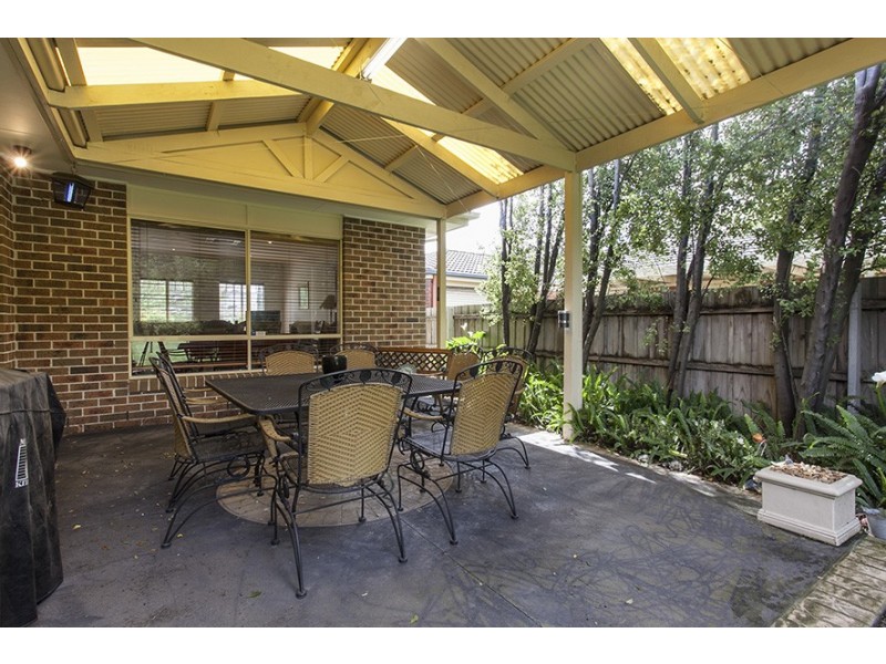 37 Littlecroft Ave, Narre Warren South VIC 3805