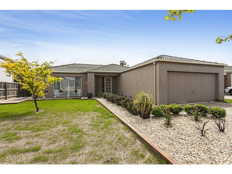 61 Kershaw Drive, Narre Warren South VIC 3805