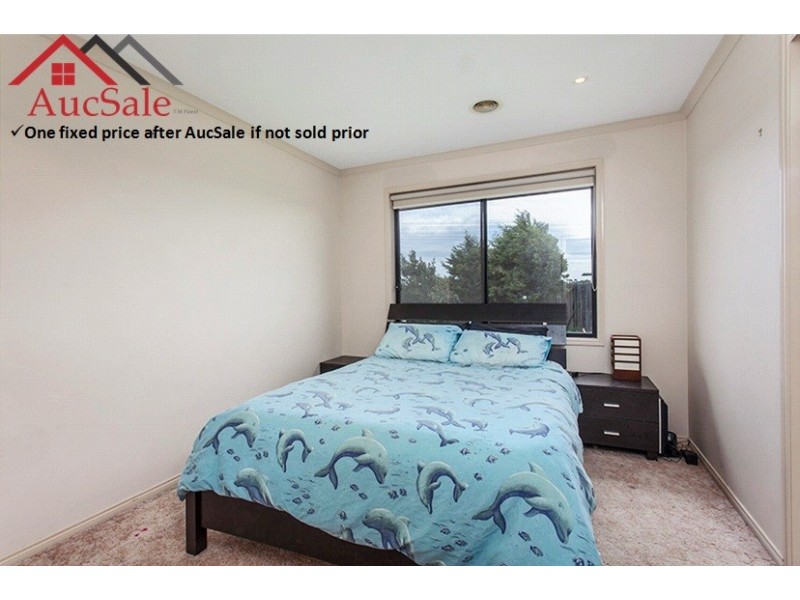 74 Langbourne Drive, Narre Warren South VIC 3805