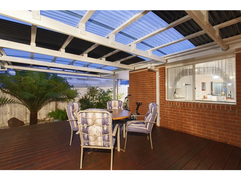 5 Sequoia Crt, Narre Warren South VIC 3805