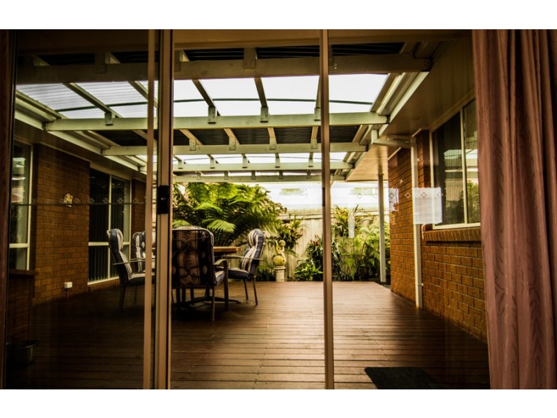5 Sequoia Crt, Narre Warren South VIC 3805