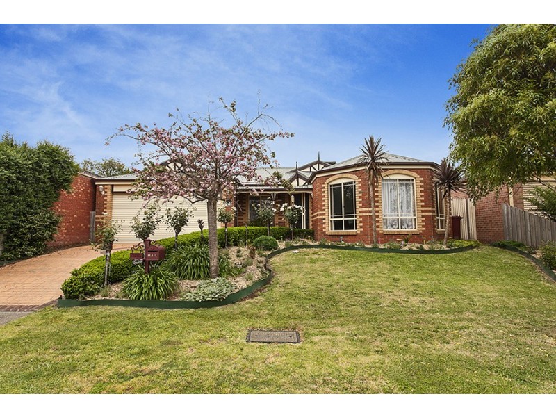22 Claremont Glen, Berwick VIC 3806