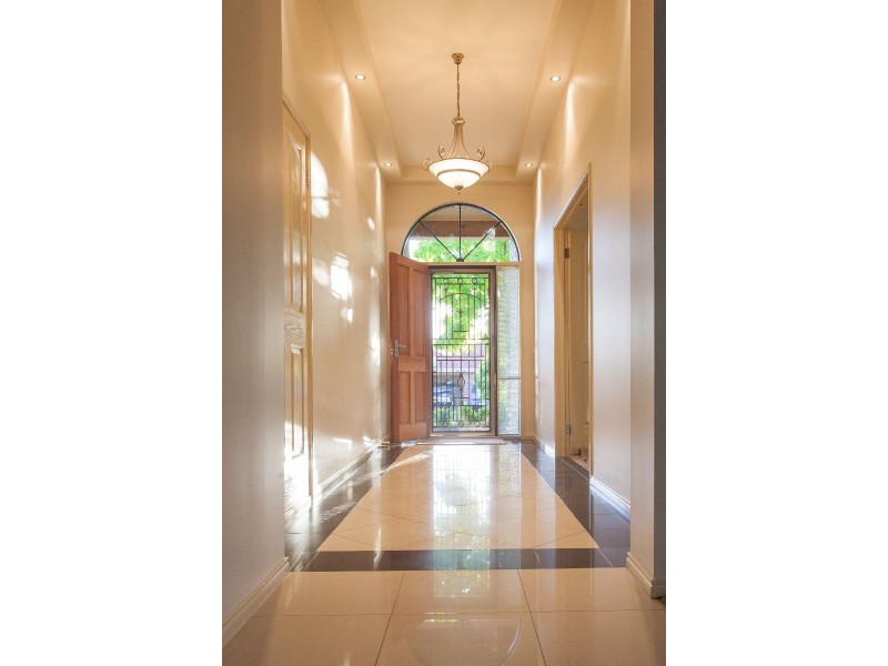 16 Teesdale Court, Narre Warren South VIC 3805