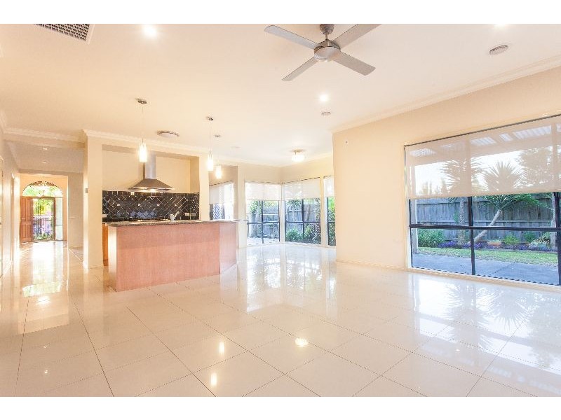 16 Teesdale Court, Narre Warren South VIC 3805