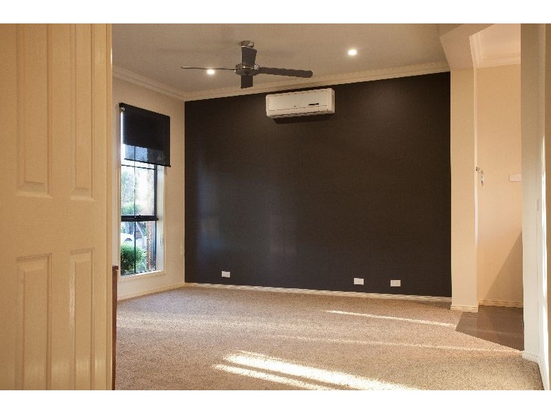 16 Teesdale Court, Narre Warren South VIC 3805