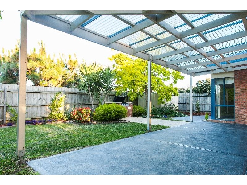 16 Teesdale Court, Narre Warren South VIC 3805