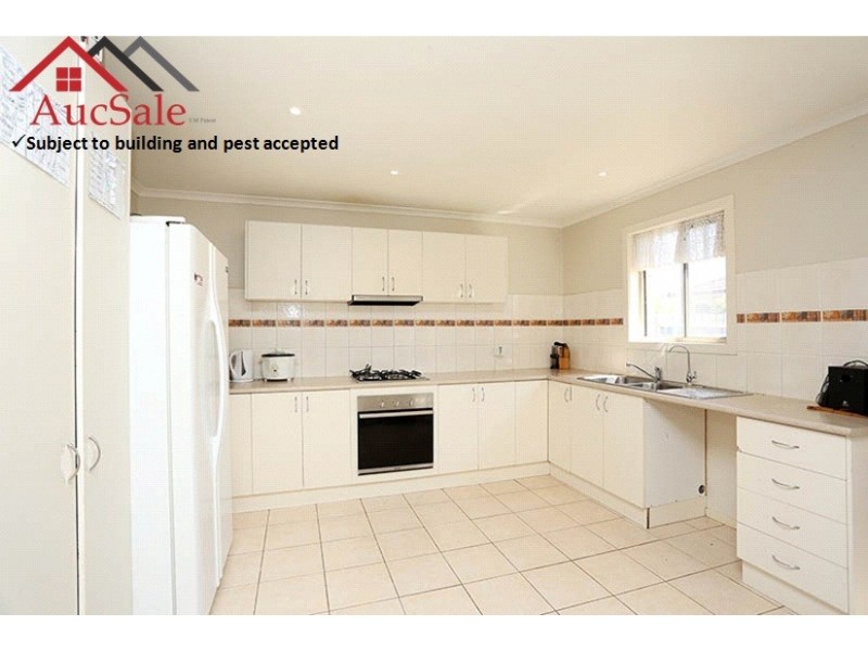 63 Golden Grove Drive, Narre Warren South VIC 3805