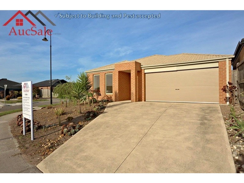 16 Lancashire Drive, Cranbourne North VIC 3977
