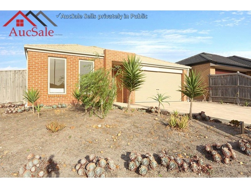 16 Lancashire Drive, Cranbourne North VIC 3977