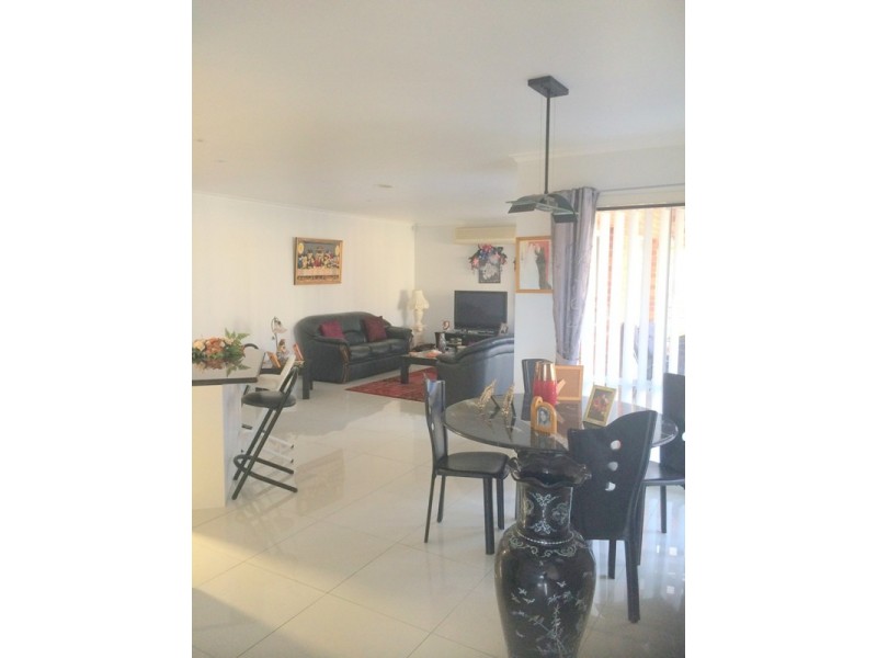 8 Walcott Place, Narre Warren South VIC 3805