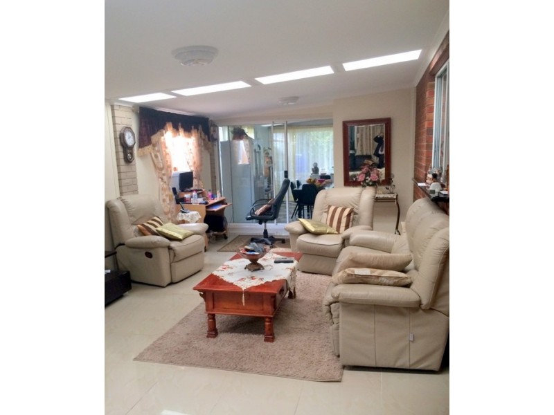 8 Walcott Place, Narre Warren South VIC 3805