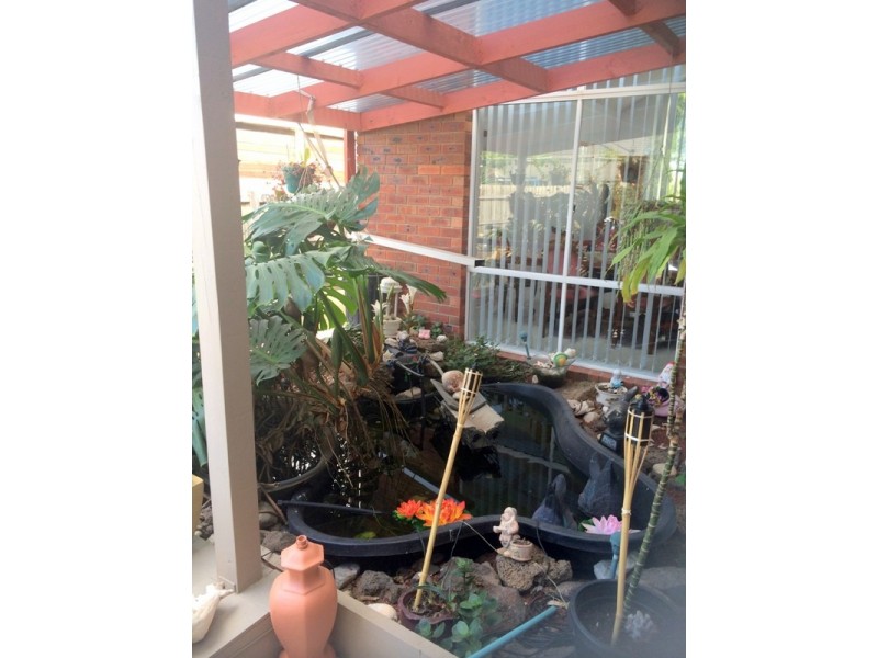 8 Walcott Place, Narre Warren South VIC 3805